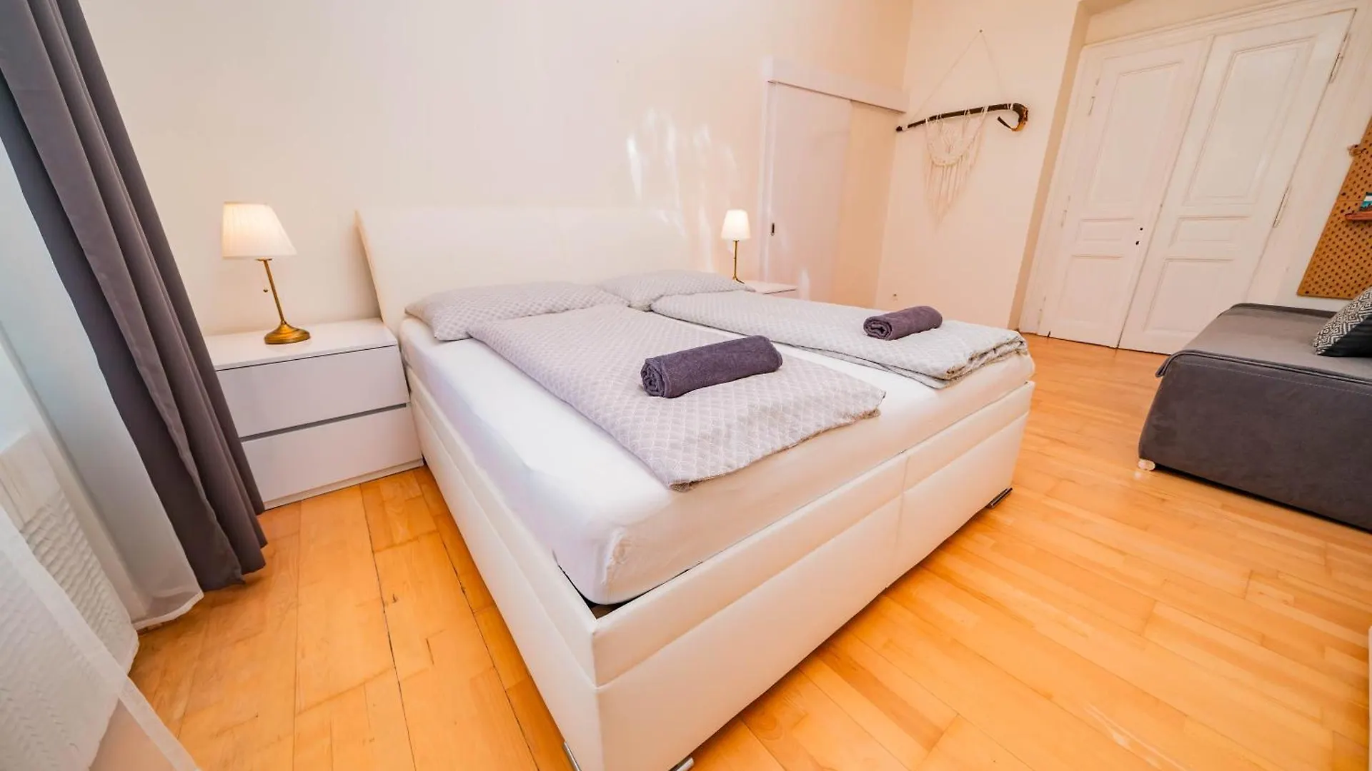 5 Bob'S Apartment - 2 Bedrooms With King Size Beds Prague